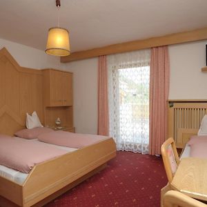 Dreibettzimmer